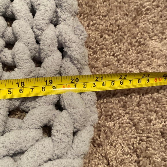 Cozy cloud store chunky knit blanket new - Picture 2 of 4